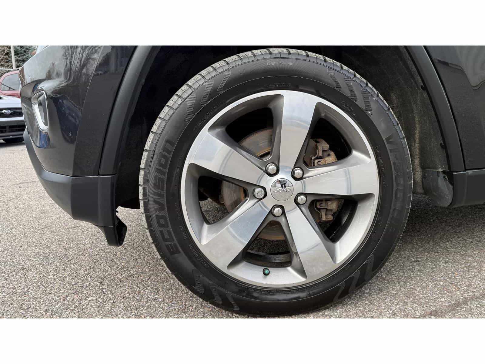 2014 Jeep Grand Cherokee Limited - Image 11