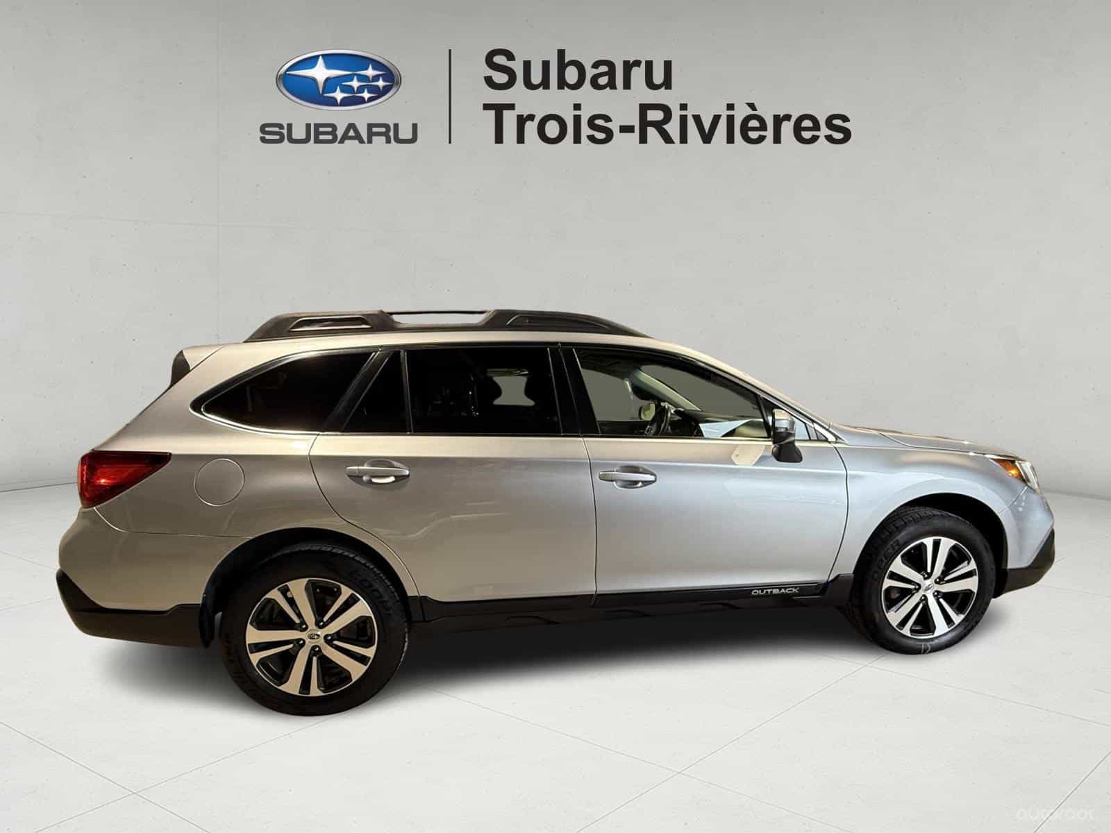2019 Subaru Outback 2.5i Limited - Image 9