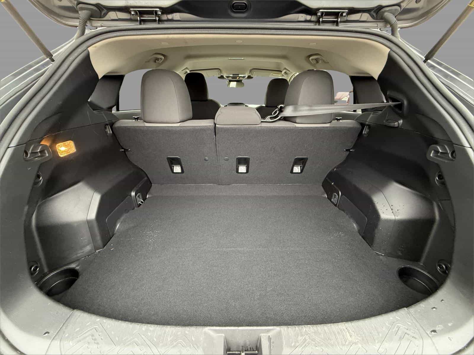 2024 Subaru Crosstrek Convenience - Image 7