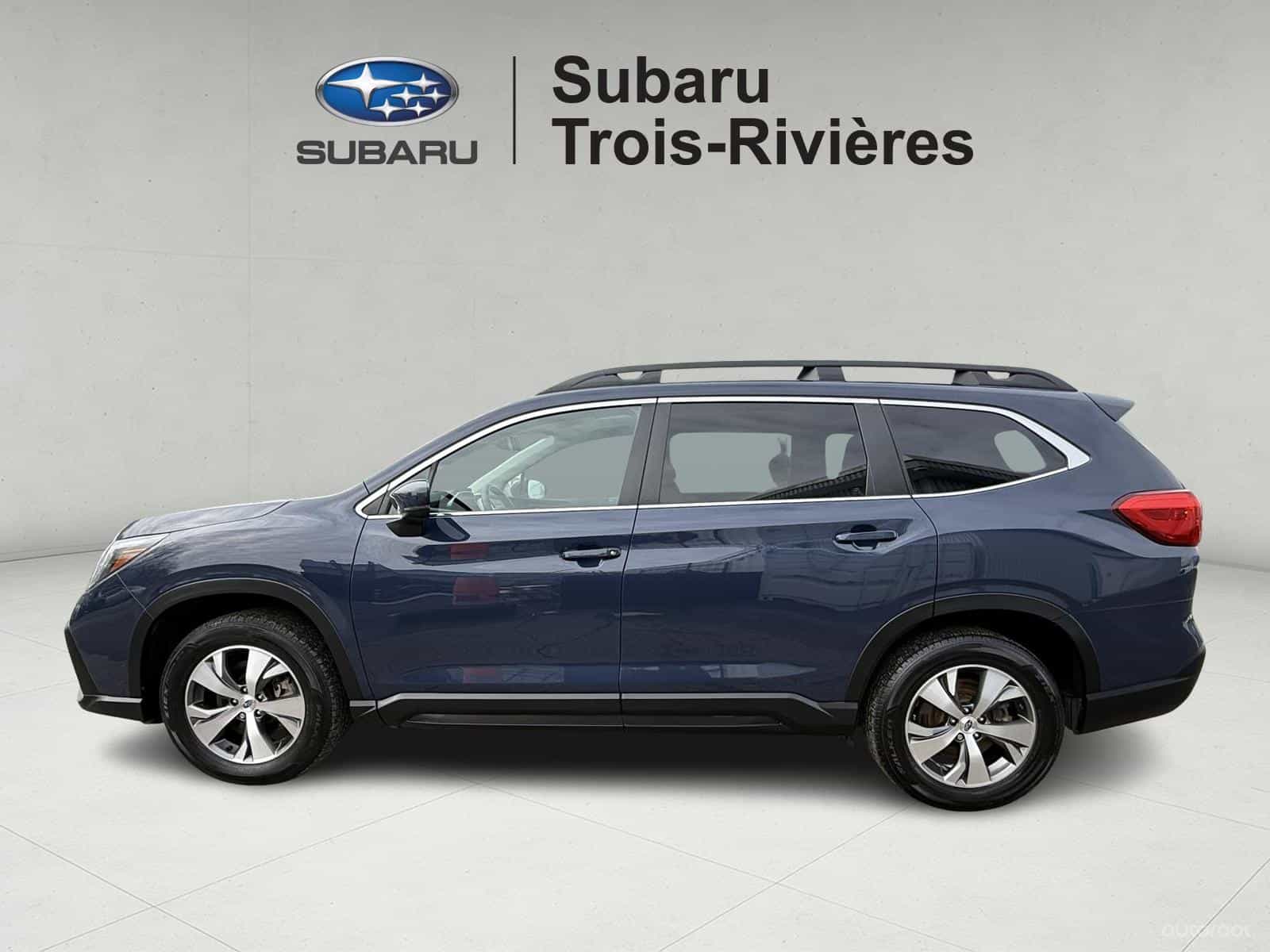 2024 Subaru Ascent Touring w/Capt Ch - Image 3