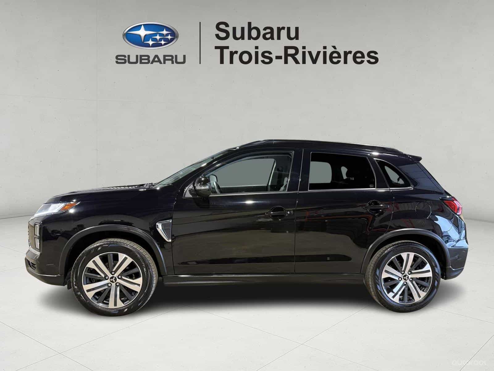 2021 Mitsubishi RVR SEL - Image 3