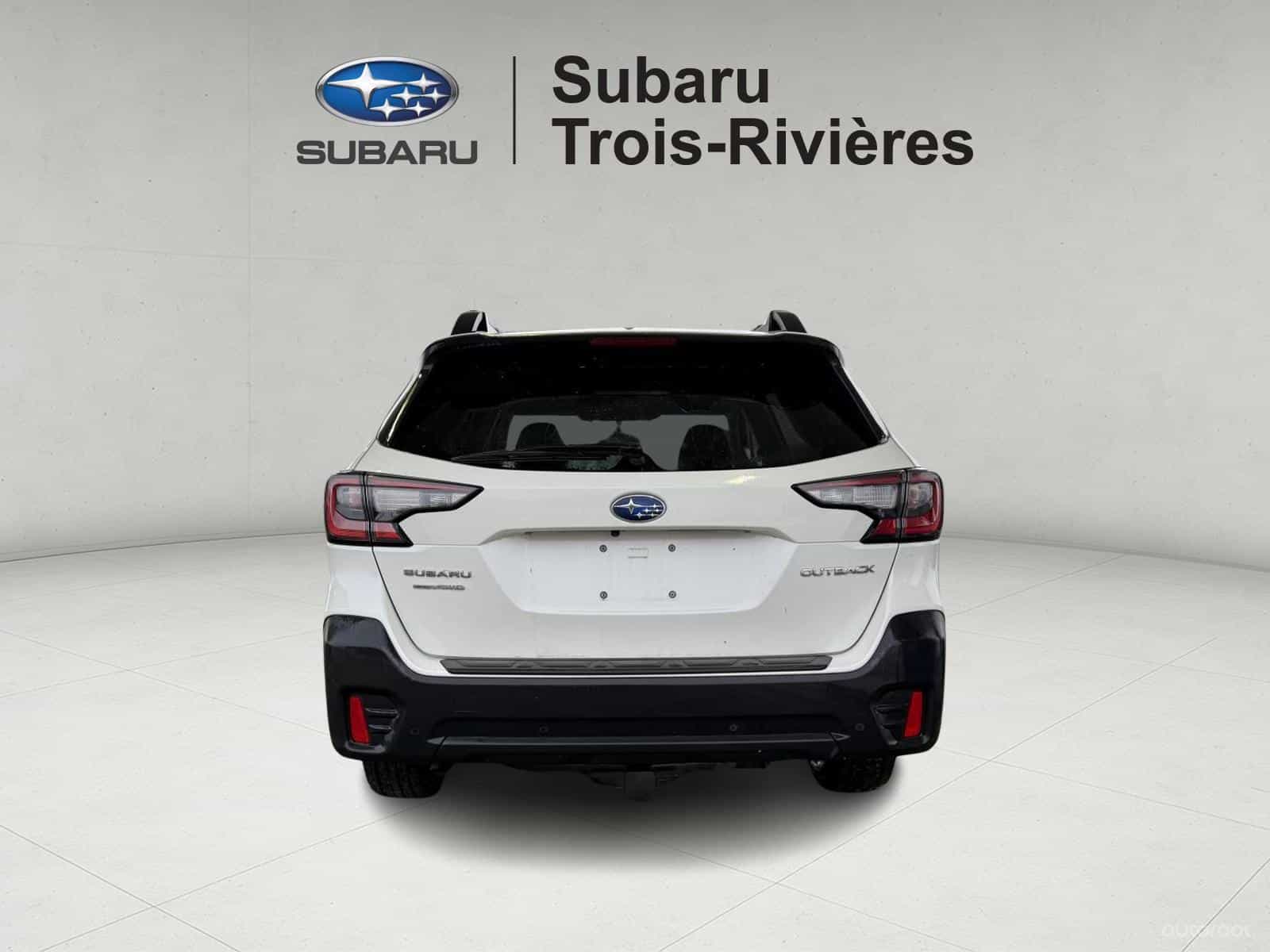 2021 Subaru Outback Touring - Image 5