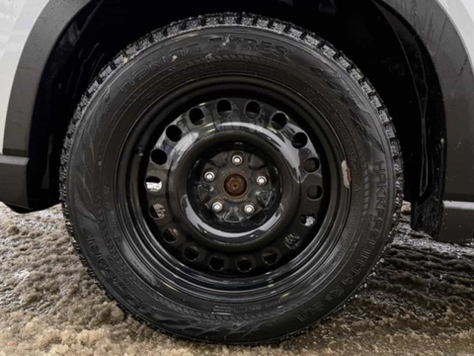 2021 Subaru Forester 2.5i Convenience - Image 8