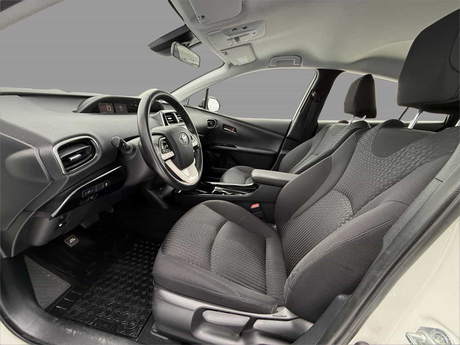 2019 Toyota Prius Prime Base - Image 11