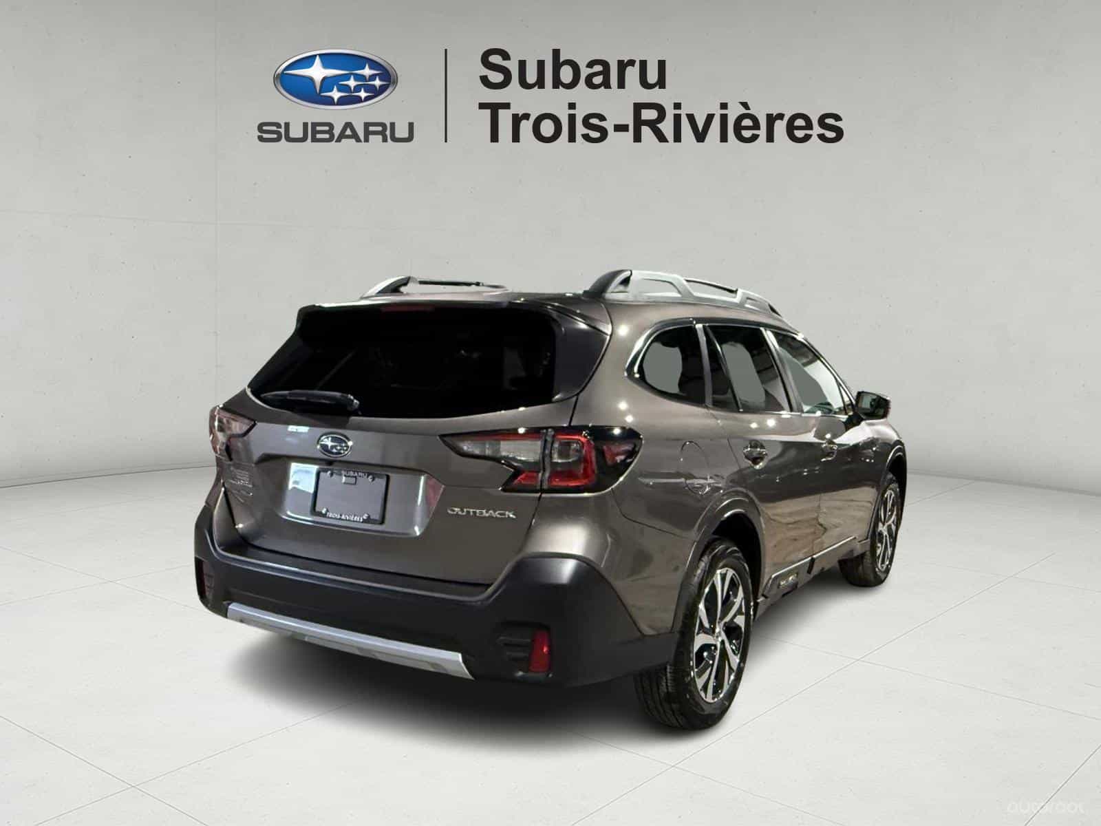 2022 Subaru Outback Limited - Image 9