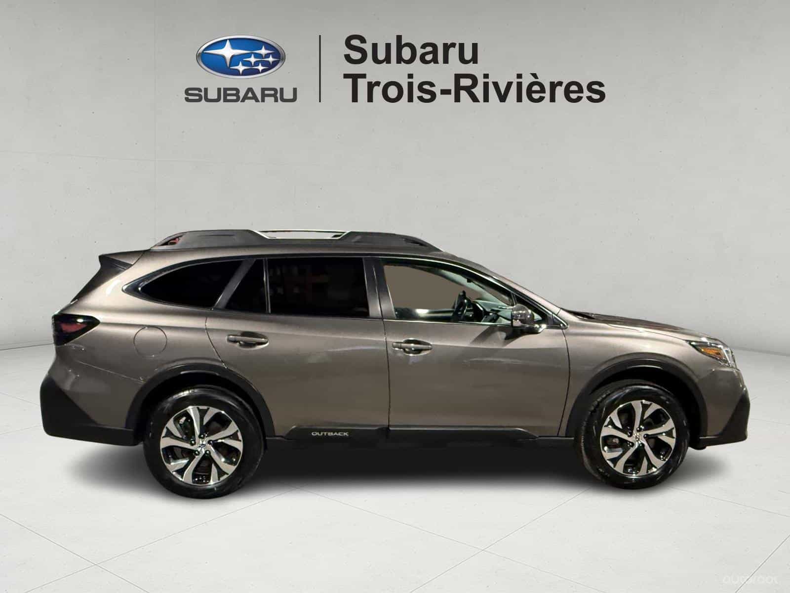 2022 Subaru Outback Limited - Image 10