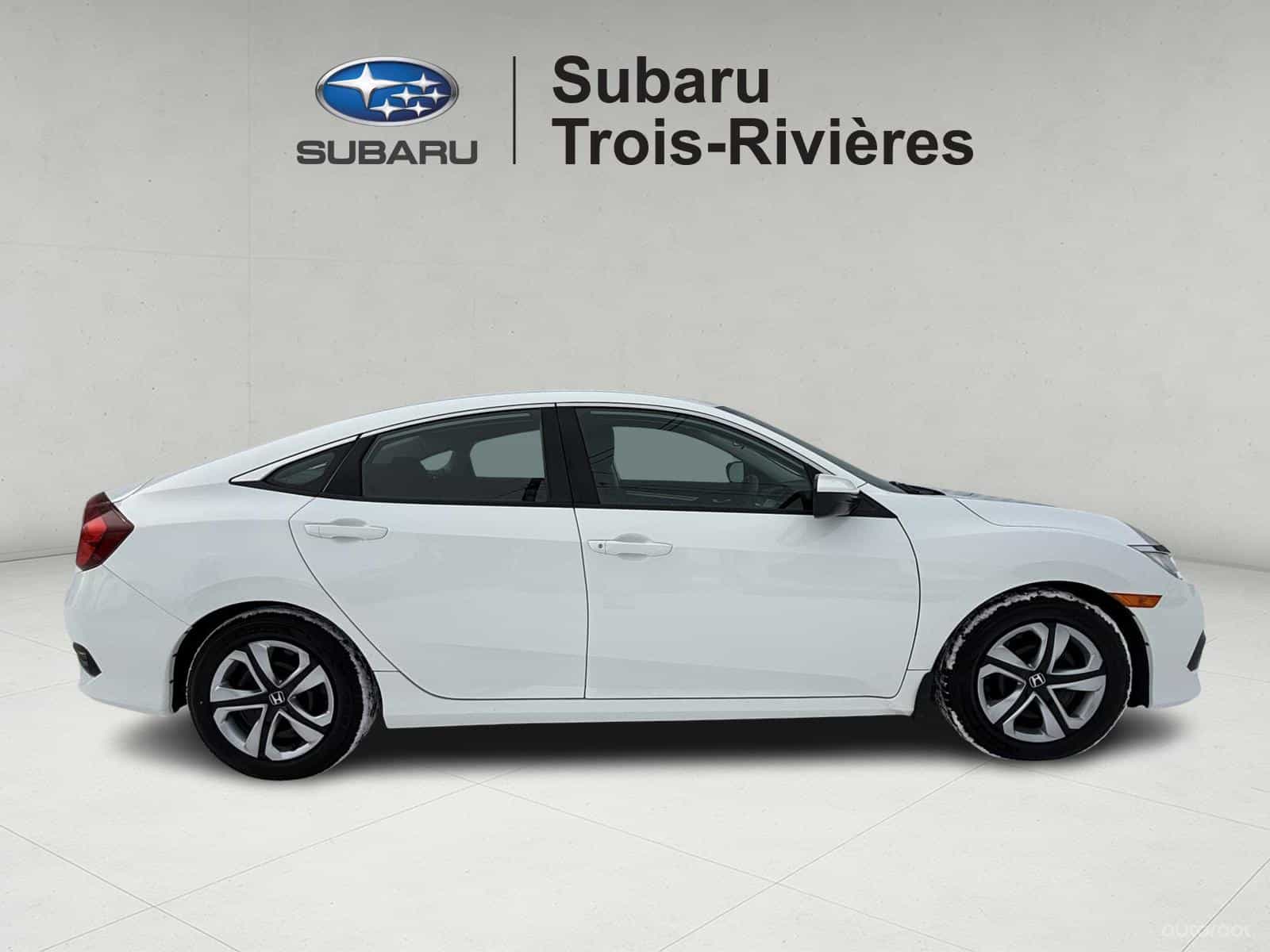 2016 Honda Civic LX - Image 9