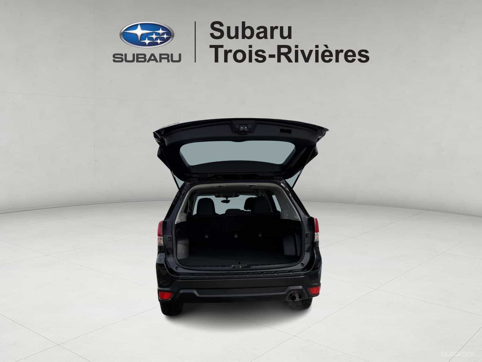 2023 Subaru Forester 2.5i - Image 5