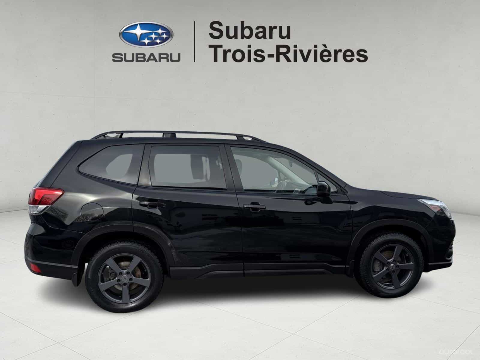 2023 Subaru Forester 2.5i - Image 8