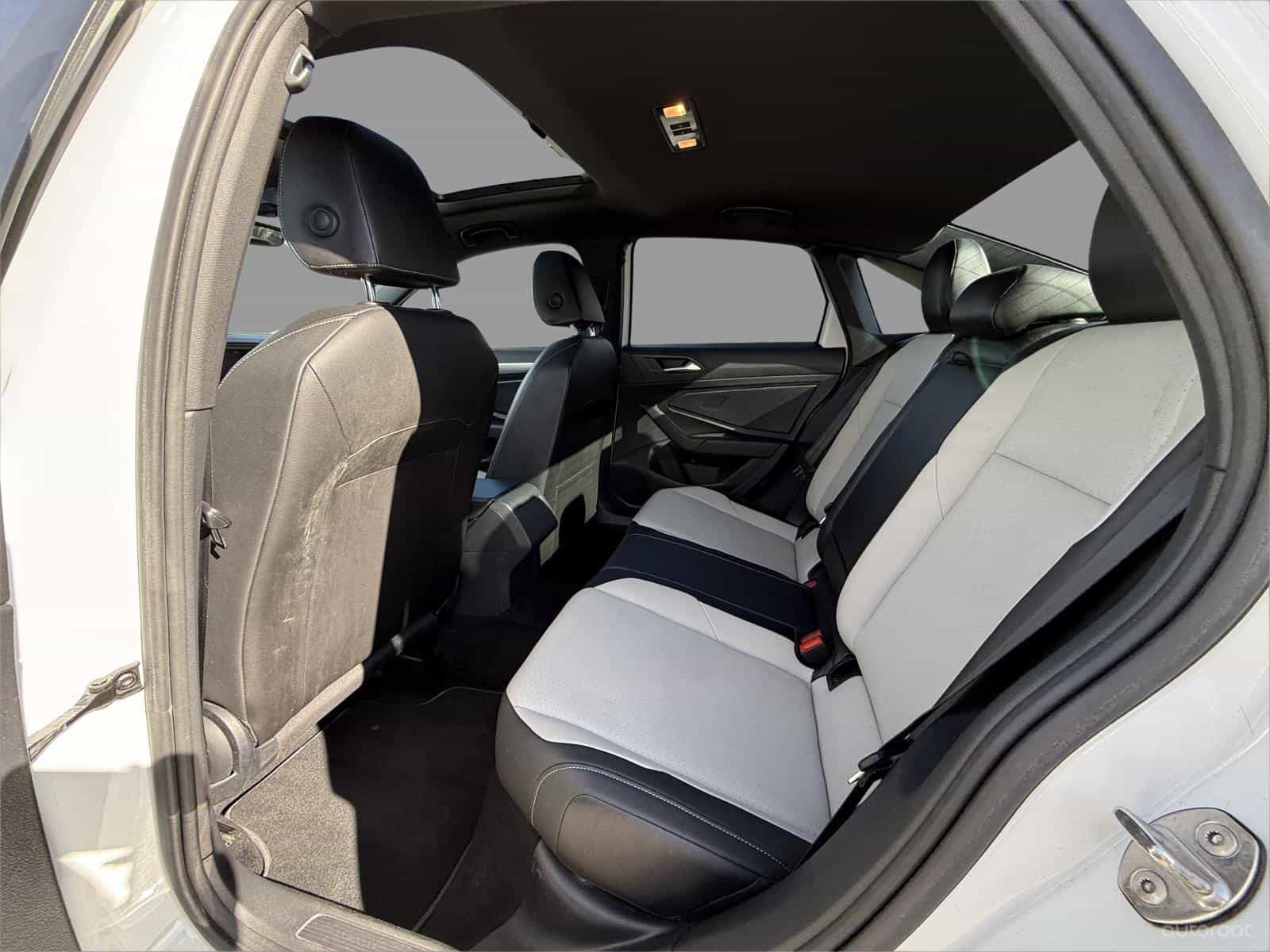 2019 Volkswagen Jetta Highline - Image 23